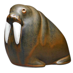 rotund walrus netsuke